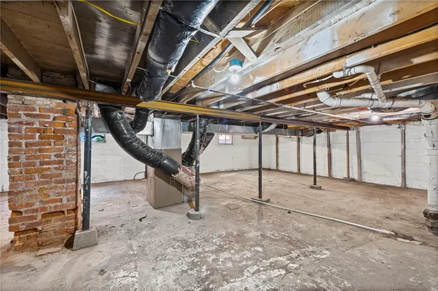 $115,000 | 1426 North 3rd Street, St. Joseph, MO 64505