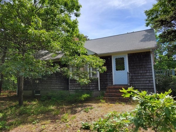320 Edgewood Road Eastham, MA 02642 - Photo 4 of 14 Gallery Image 4