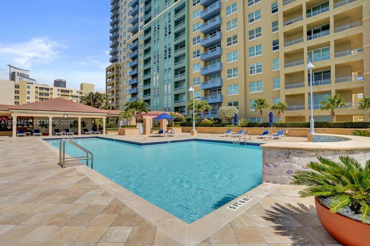 90 Alton Road, Unit 2407 Miami Beach, FL 33139 - Photo 51 of 78 Gallery Image 51