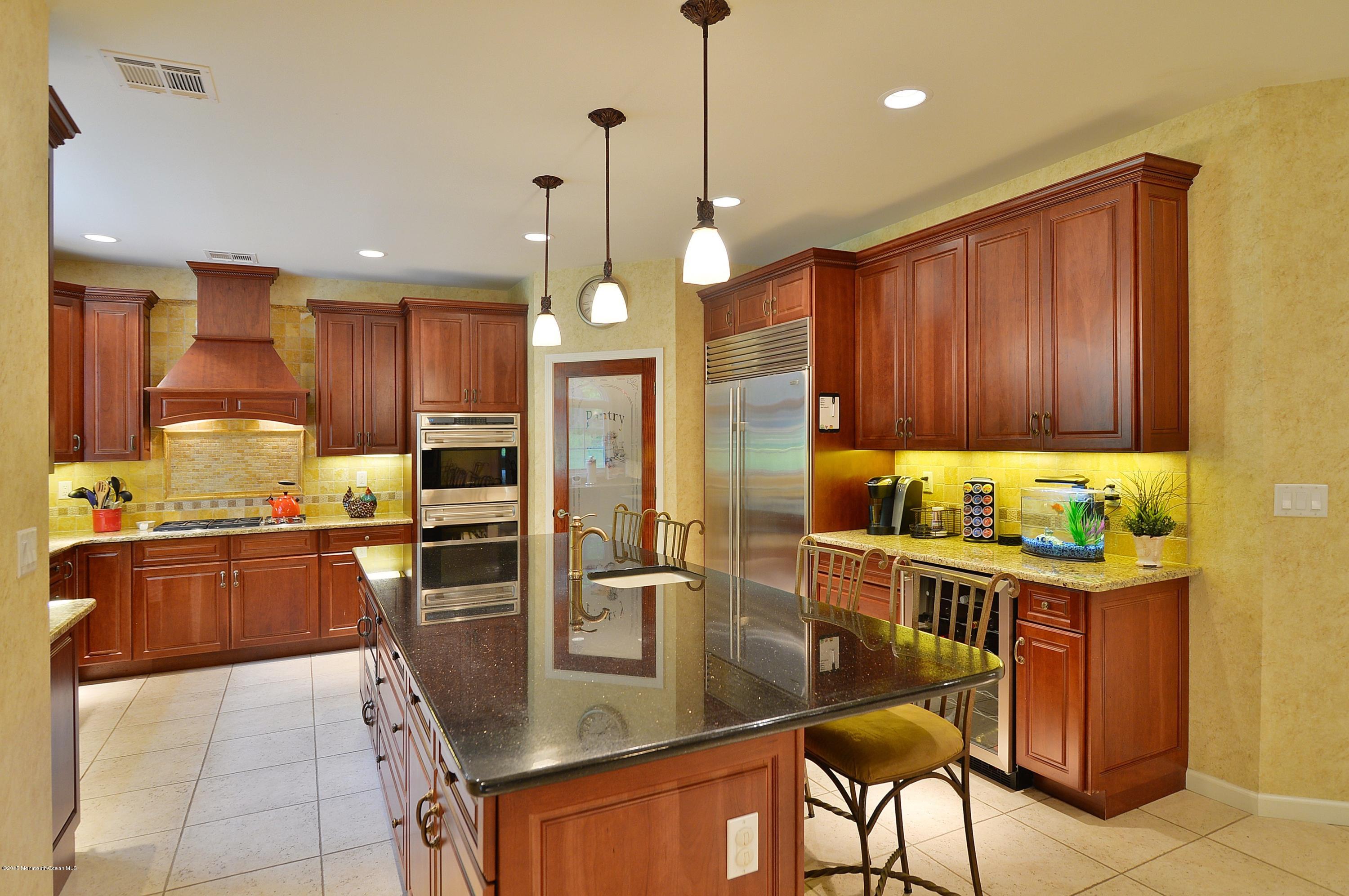 6 Henry Court Millstone Township, NJ 08535 - Photo 7 of 26 014_Kitchen