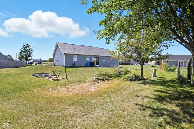 $245,000 | 108 Sunburst Circle, Alexandria, IN 46001