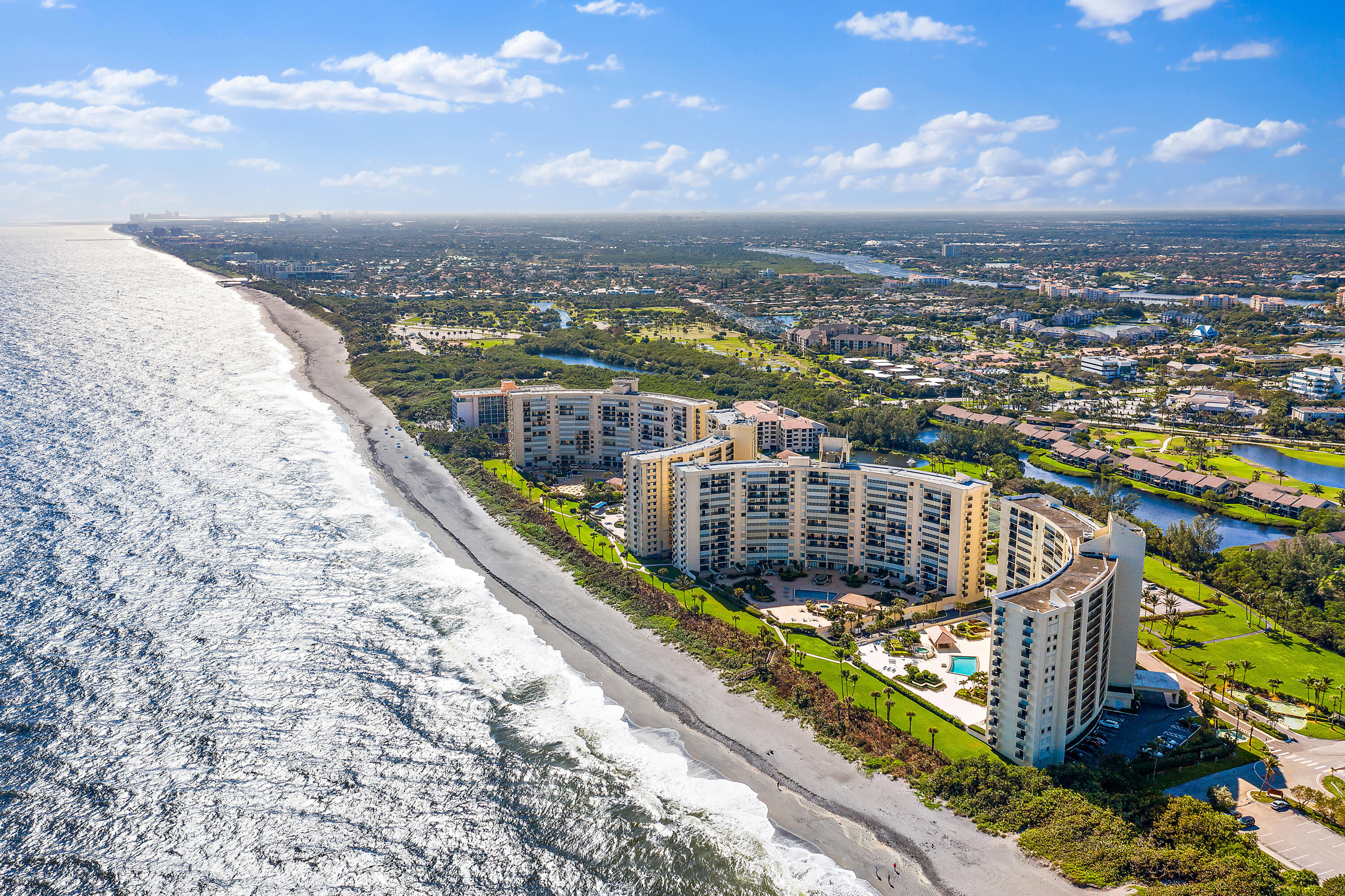 300 Ocean Trail Way, Unit 403 Jupiter, FL 33477 - Photo 3 of 50 a view of a city from a terrace