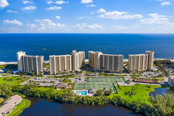 $3,800 | 300 Ocean Trail Way, Unit 403, Jupiter, FL 33477