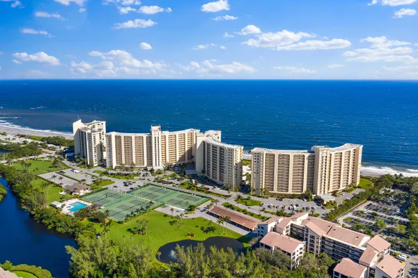 $3,800 | 300 Ocean Trail Way, Unit 403, Jupiter, FL 33477