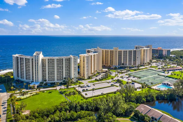 $3,800 | 300 Ocean Trail Way, Unit 403, Jupiter, FL 33477