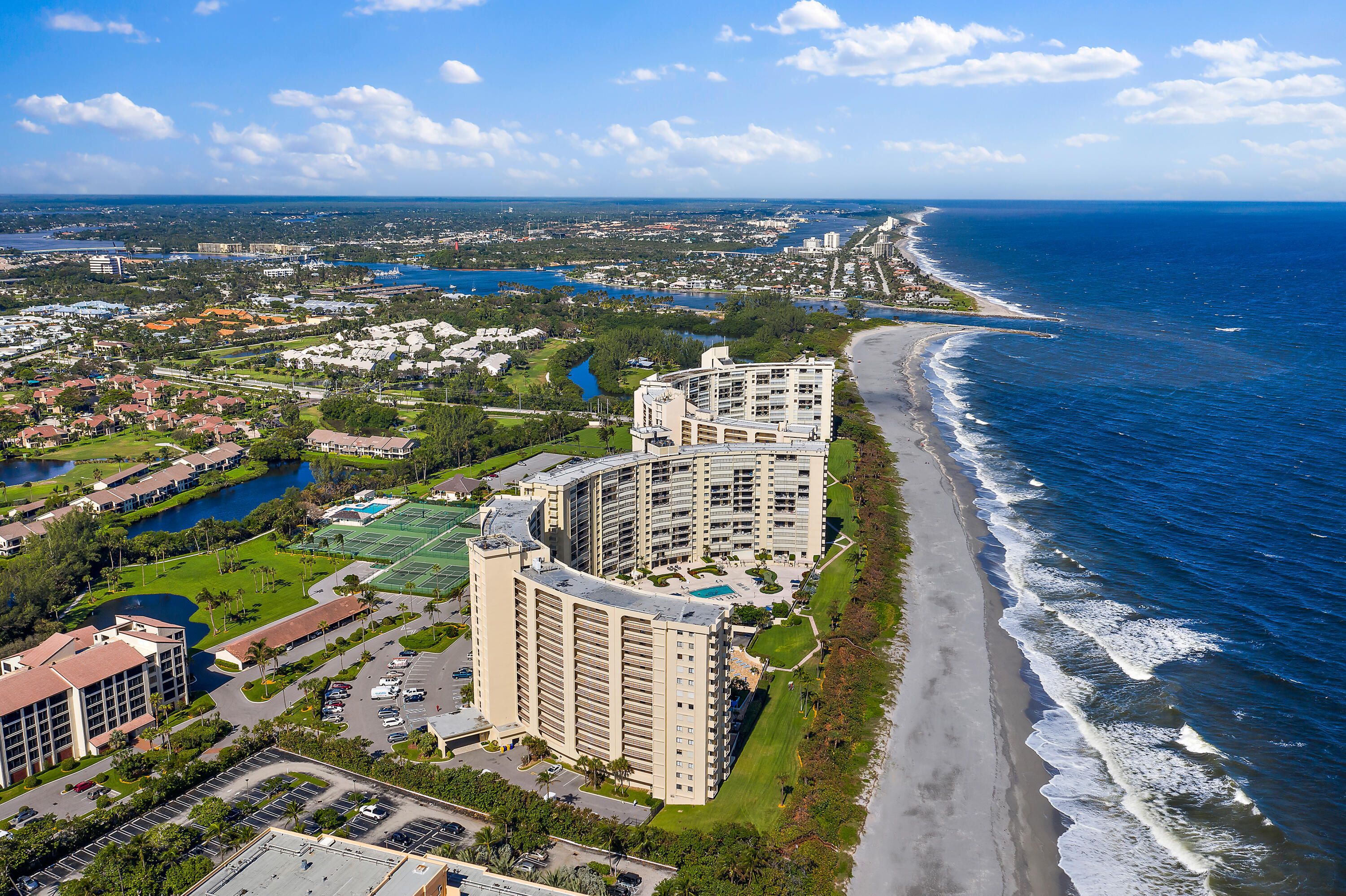 300 Ocean Trail Way, Unit 403 Jupiter, FL 33477 - Photo 41 of 50 a view of a city