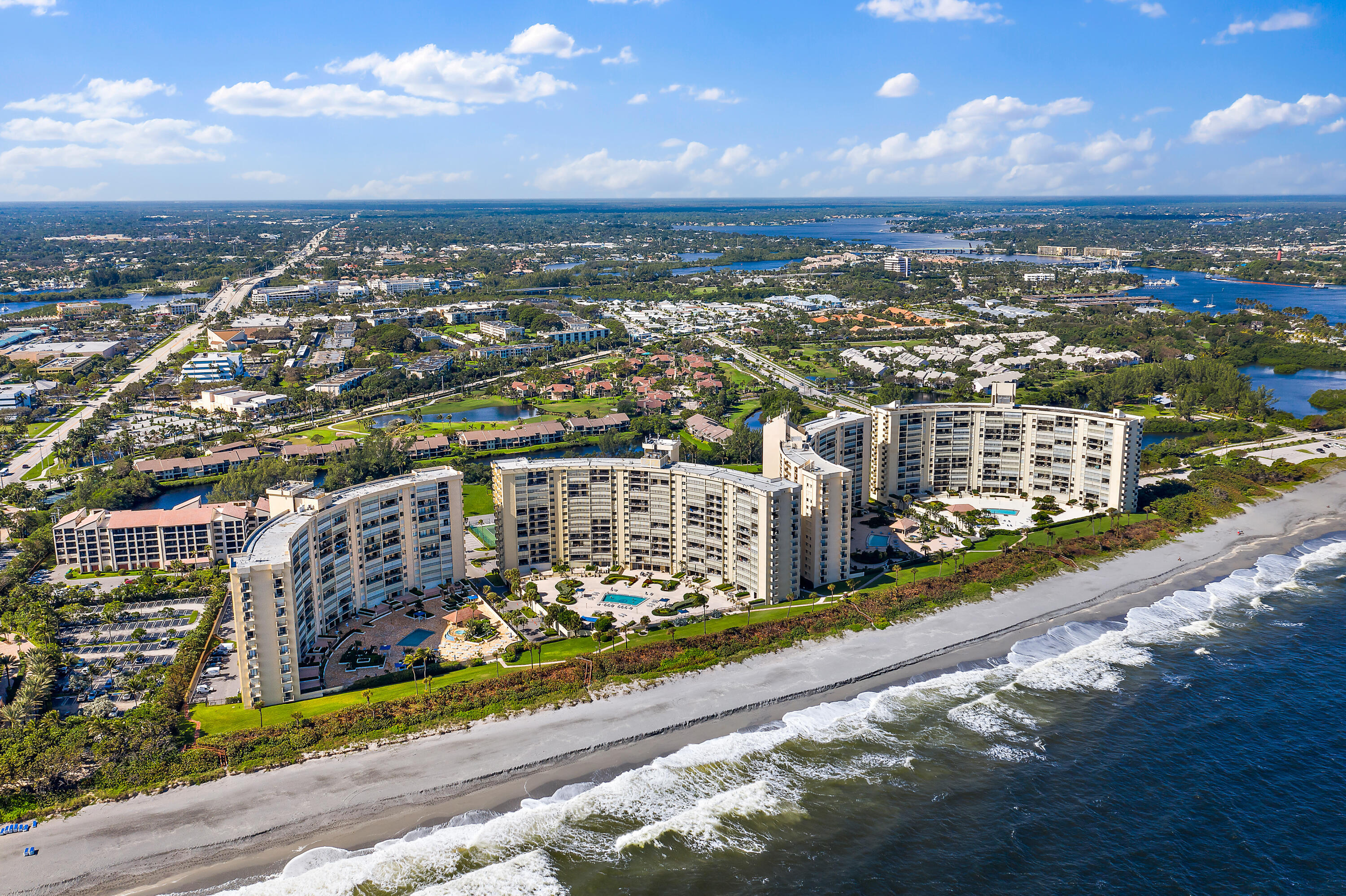 300 Ocean Trail Way, Unit 403 Jupiter, FL 33477 - Photo 43 of 50 a view of a city