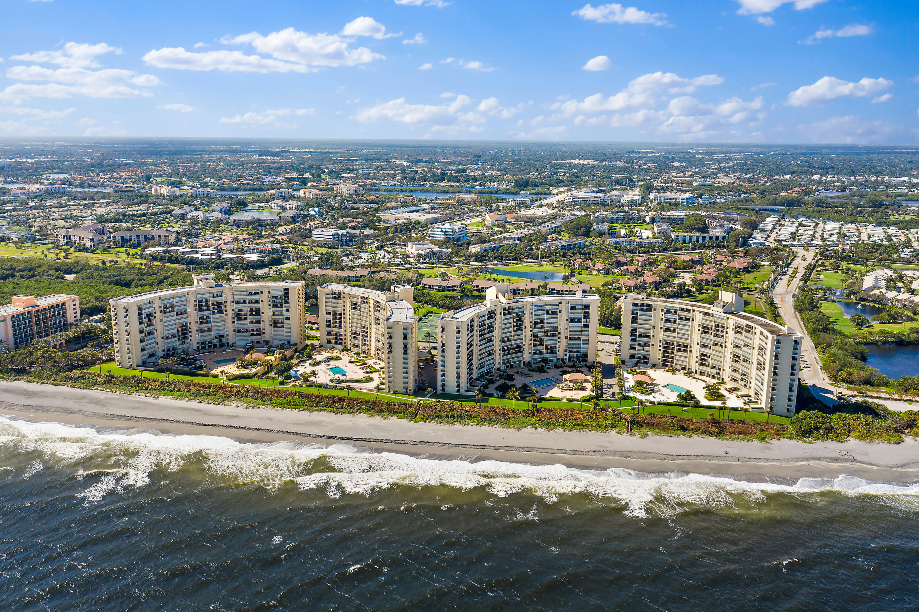 300 Ocean Trail Way, Unit 403 Jupiter, FL 33477 - Photo 45 of 50 a view of a city