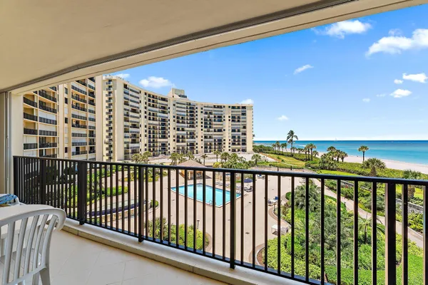 $3,800 | 300 Ocean Trail Way, Unit 403, Jupiter, FL 33477