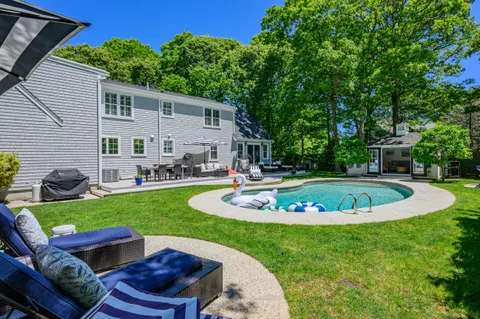 $1,700,000 | 19 Coveview Drive, South Yarmouth, MA 02664