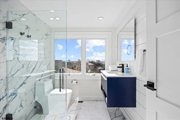 $60,000 | 31 Seaside Court, Unit JULY, Margate City, NJ 08402