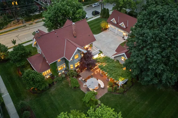$1,980,000 | N69W6507 Bridge Road, Cedarburg, WI 53012
