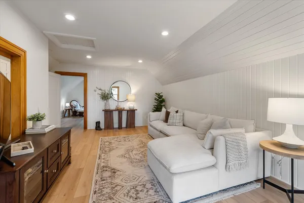 $1,980,000 | N69W6507 Bridge Road, Cedarburg, WI 53012