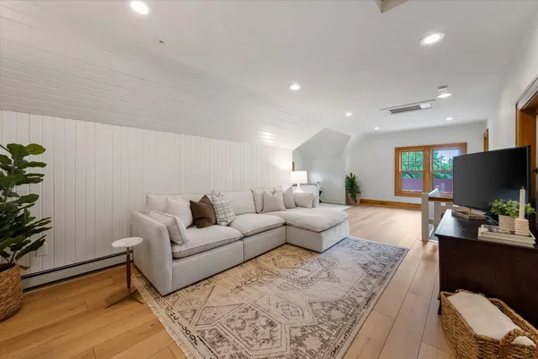 $1,980,000 | N69W6507 Bridge Road, Cedarburg, WI 53012