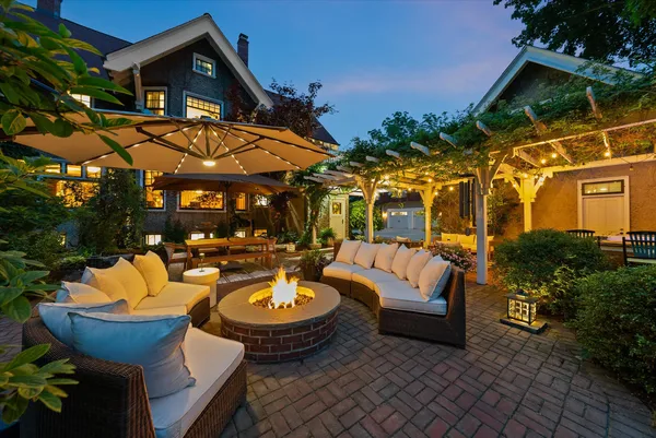 $1,980,000 | N69W6507 Bridge Road, Cedarburg, WI 53012