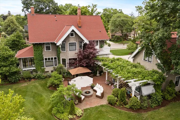 $1,980,000 | N69W6507 Bridge Road, Cedarburg, WI 53012