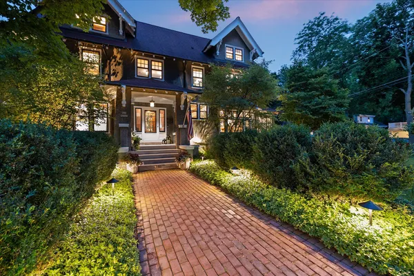 $1,980,000 | N69W6507 Bridge Road, Cedarburg, WI 53012