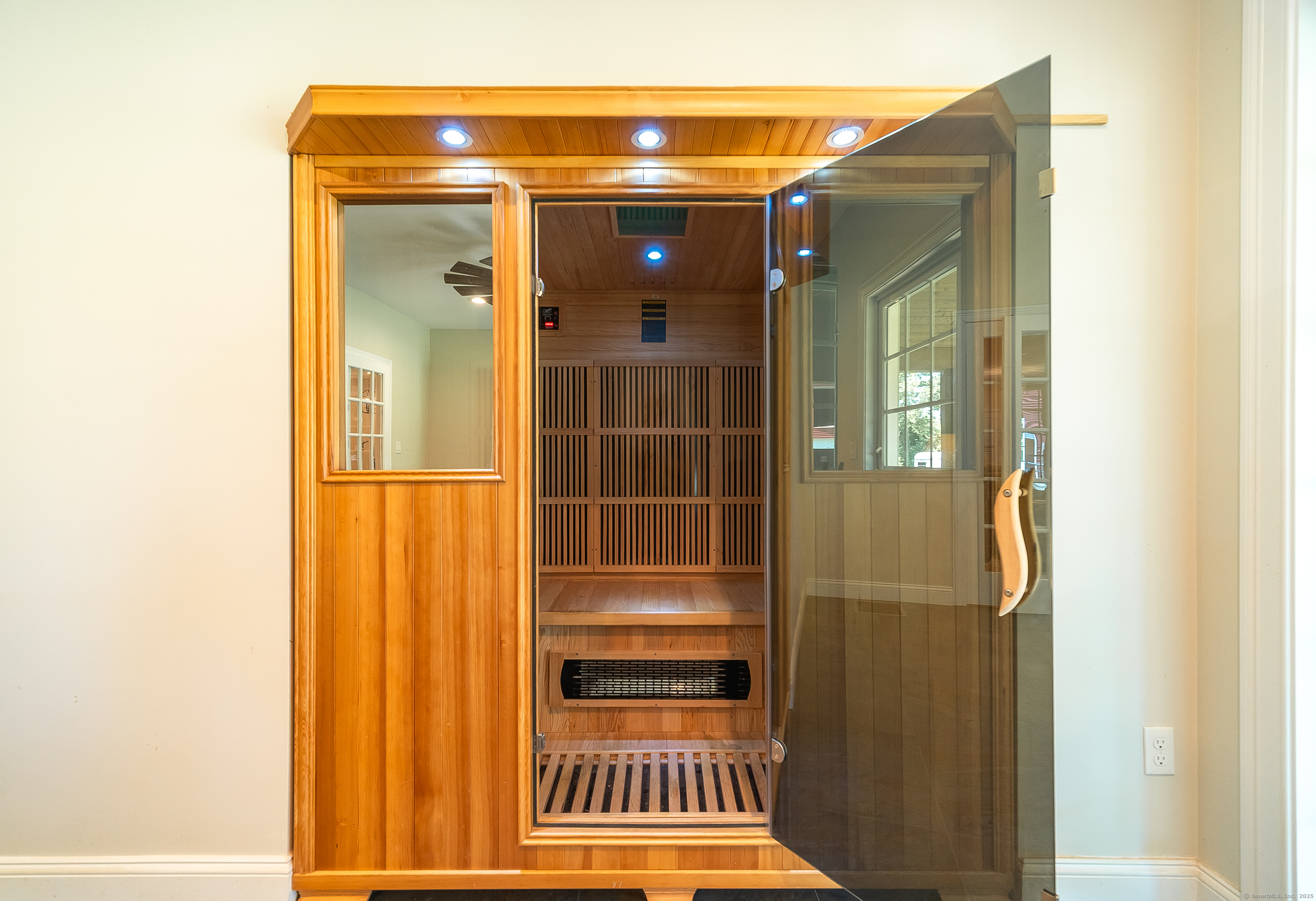 40-42 Barber Hill Road Broad Brook, CT 06016 - Photo 21 of 39