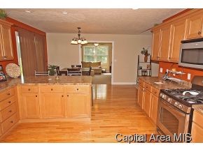 525 Parkview Drive Rochester, IL 62563 - Photo 6 of 16 Gallery Image 6