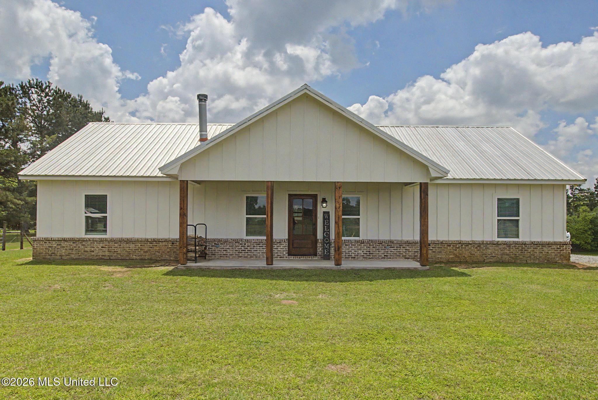 52 Jeslan Trail Lumberton, MS 39455 - Photo 1 of 30 21_51326 52 Jeslan Trail