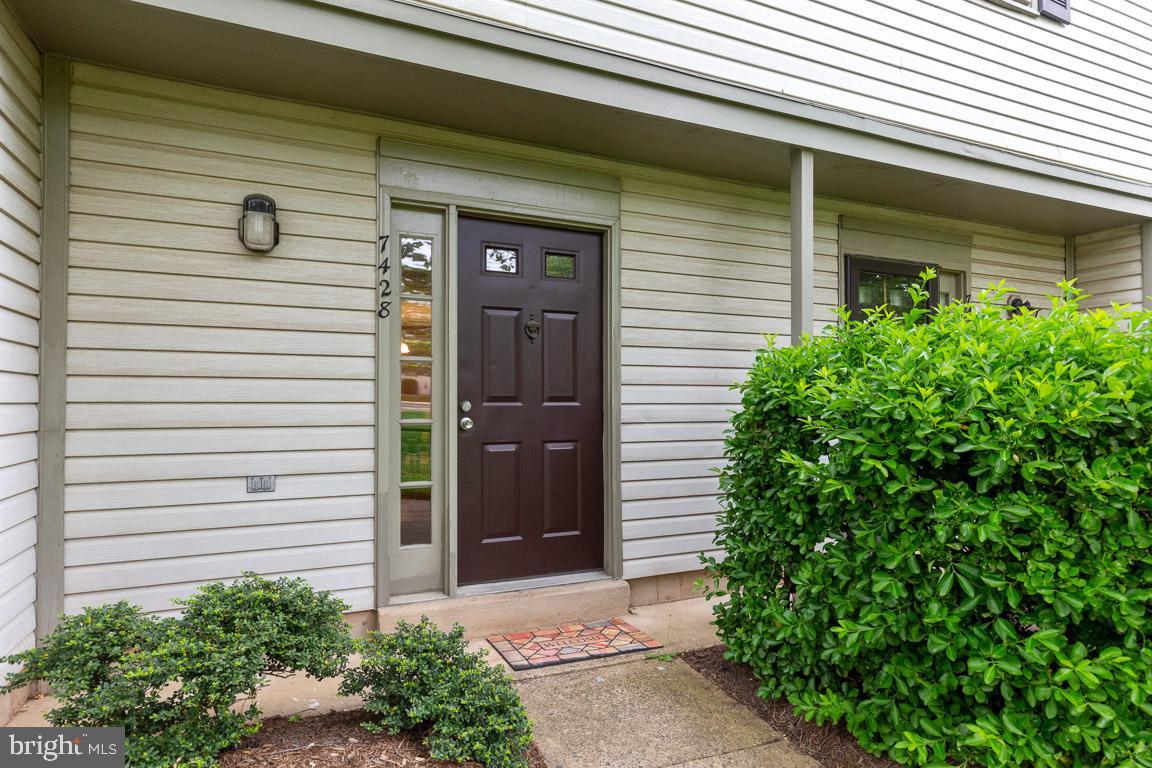 7428 Rokeby Drive, Unit 3 Manassas, VA 20109 - Photo 3 of 31 Gallery Image 3