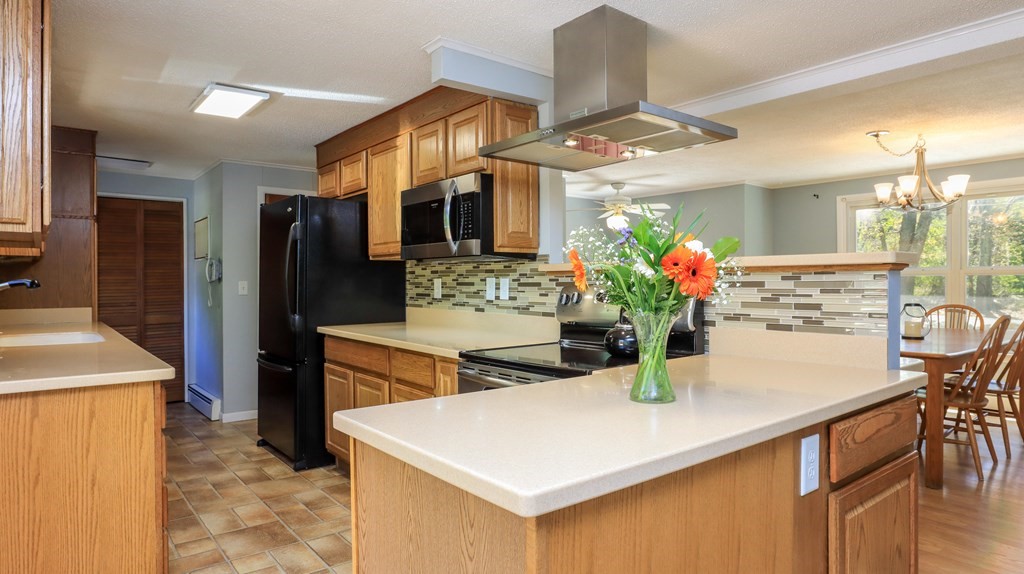 41 Bayberry Hill Road Townsend, MA 01474 - Photo 5 of 30 Gallery Image 5