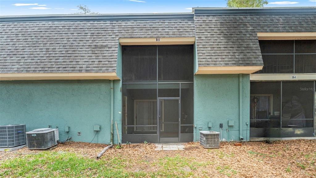 501 Southwest 75th Street, Unit B5 Gainesville, FL 32607 - Photo 35 of 38 a front view of a house