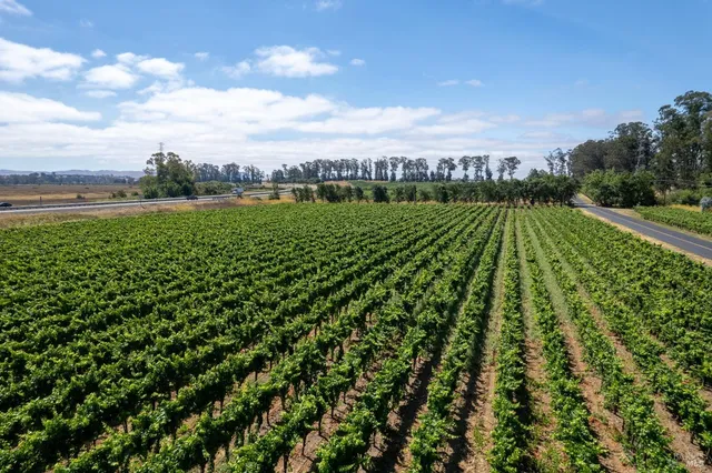 $8,400,000 | 1000-1100 Stanly Lane, Napa, CA 94559