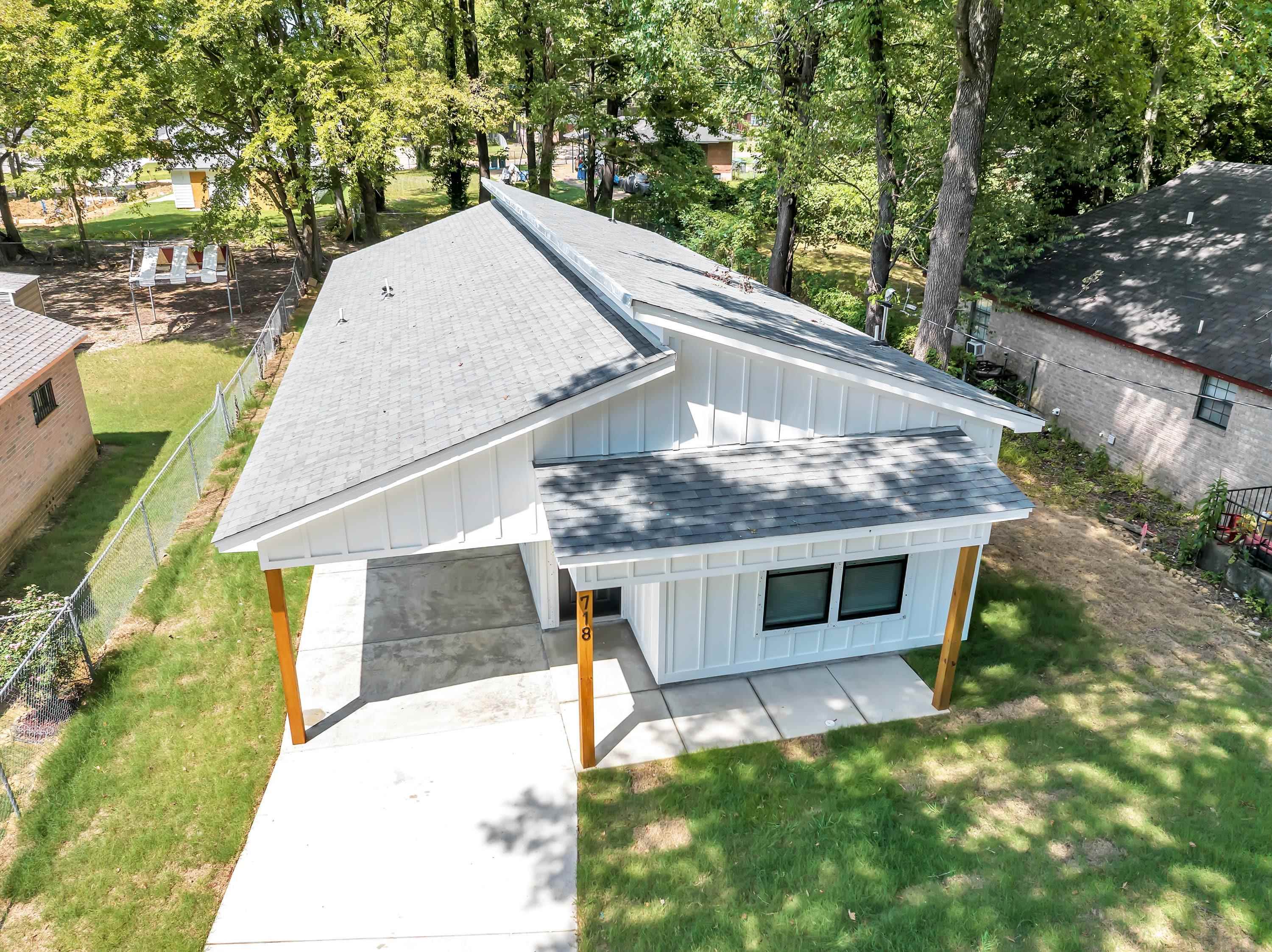 718 Hazelwood Road Memphis, TN 38109 - Photo 11 of 11 a house view with a backyard space