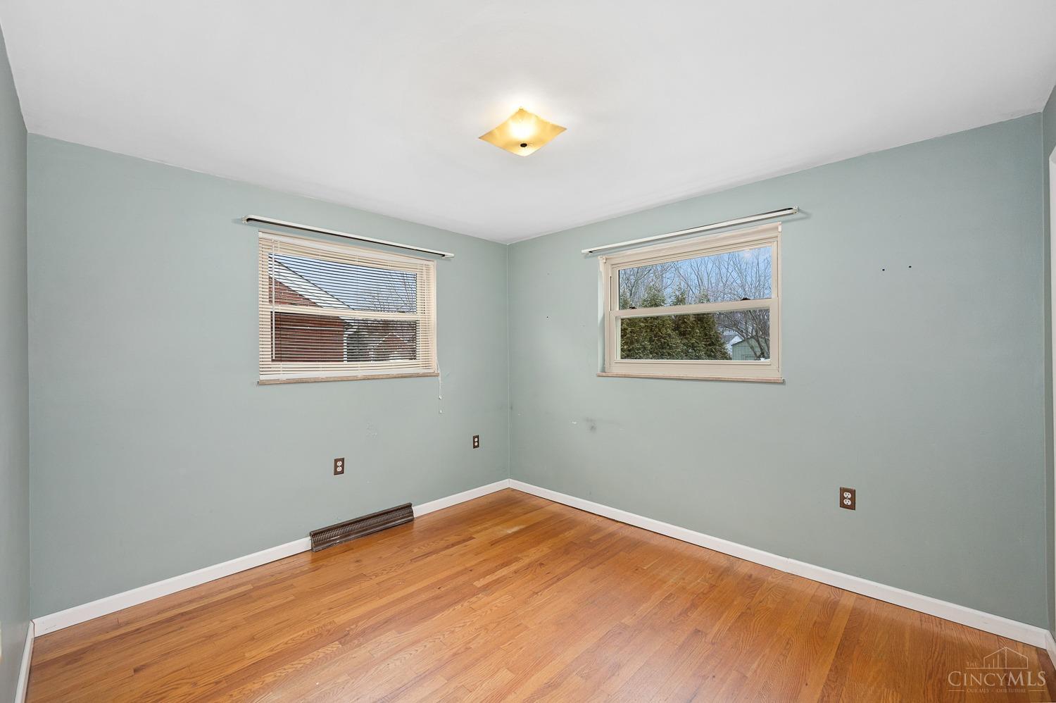 4572 Hunt Road Blue Ash, OH 45242 - Photo 20 of 35