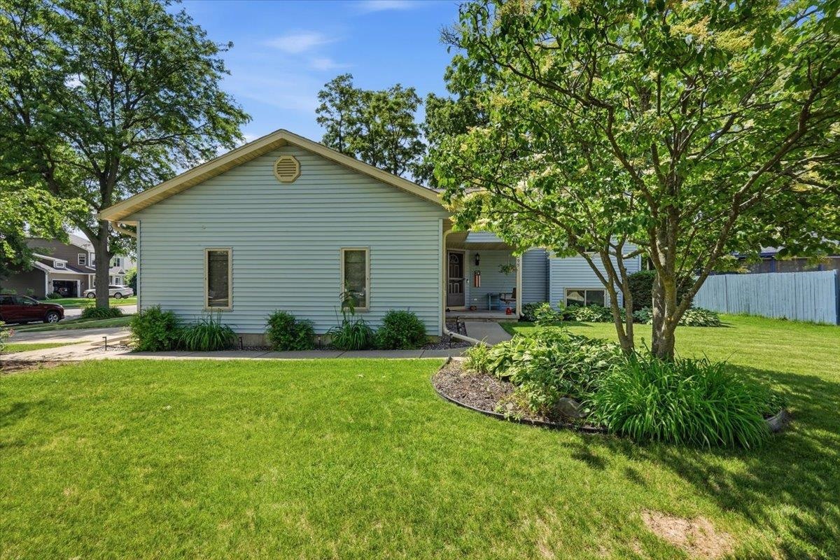 699 Robin Drive Sun Prairie, WI 53590 - Photo 35 of 43