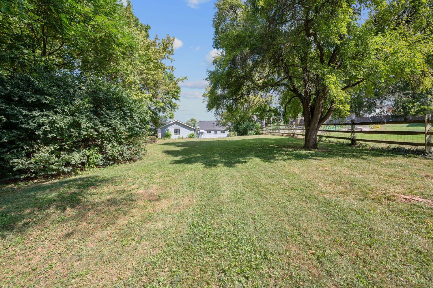 7101 Dunn Road Cincinnati, OH 45230 - Photo 16 of 50