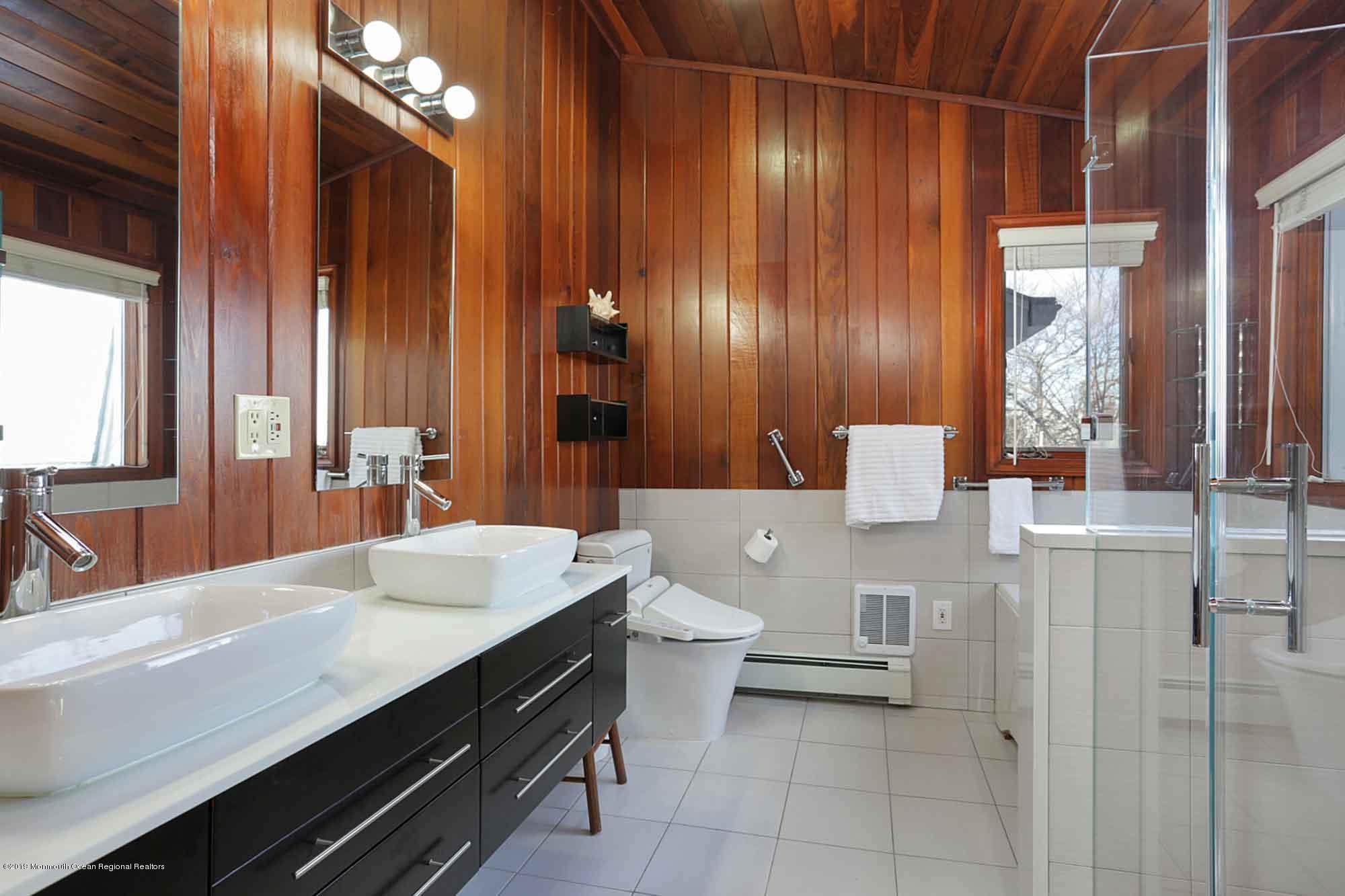 6 Belvidere Road Atlantic Highlands, NJ 07716 - Photo 31 of 55 With Shower & Jacuzzi tub