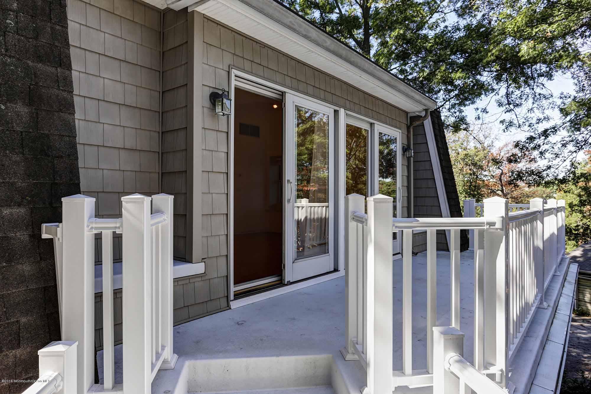 6 Belvidere Road Atlantic Highlands, NJ 07716 - Photo 40 of 55 Connecting deck to studio