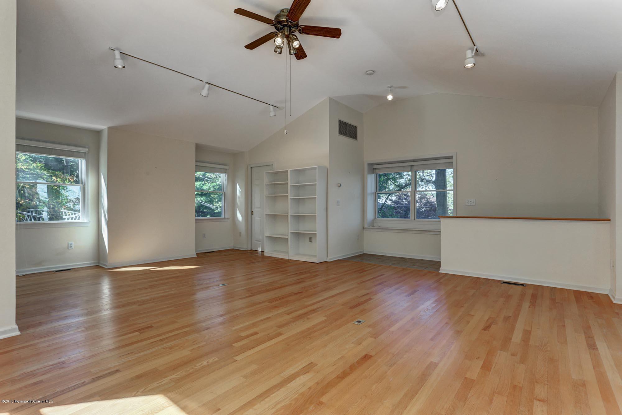 6 Belvidere Road Atlantic Highlands, NJ 07716 - Photo 41 of 55 Guest/In law suite