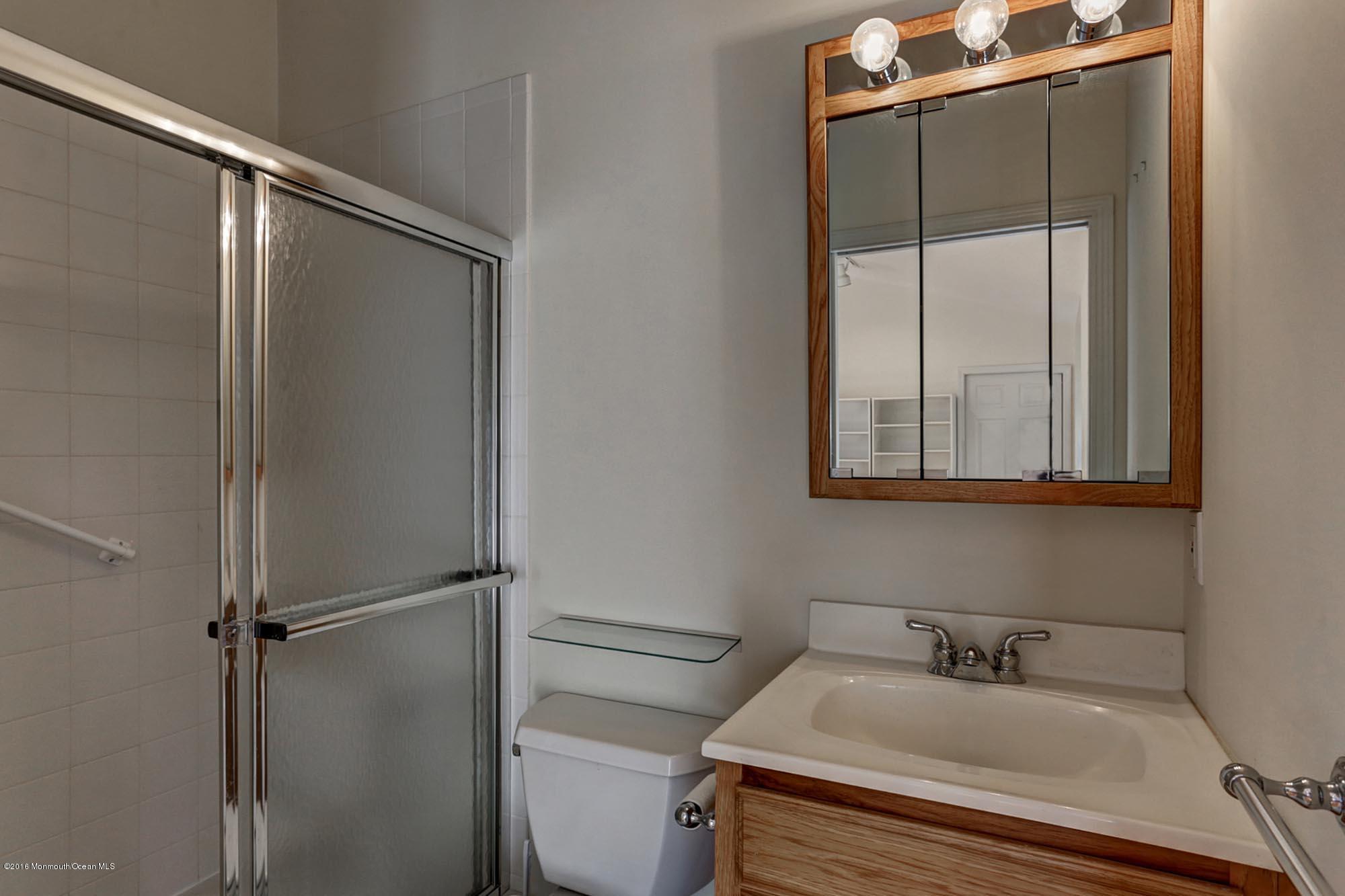 6 Belvidere Road Atlantic Highlands, NJ 07716 - Photo 42 of 55 With full bath