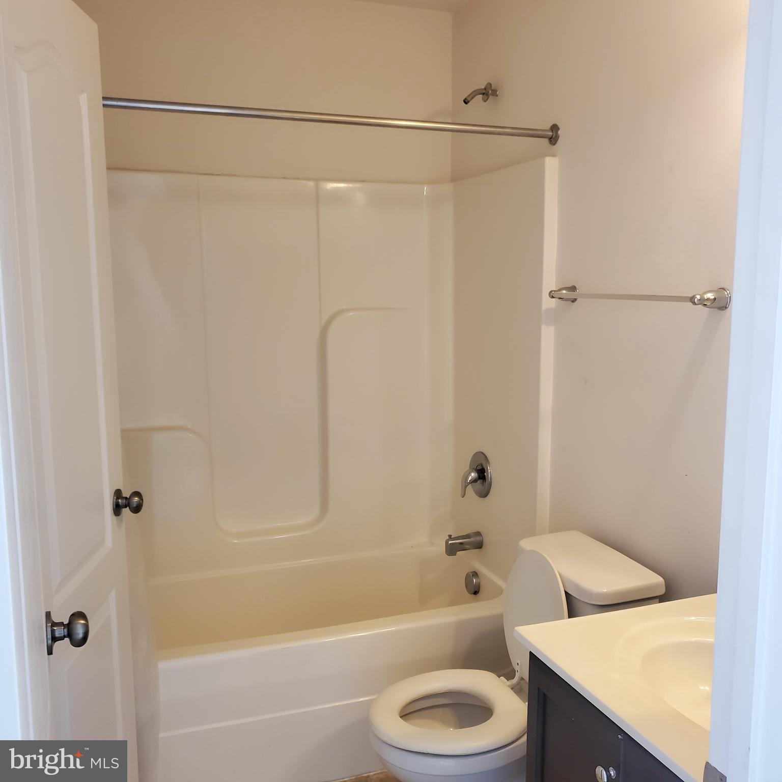 7125 Durrette Road Ruther Glen, VA 22546 - Photo 9 of 18 Guest Bathroom