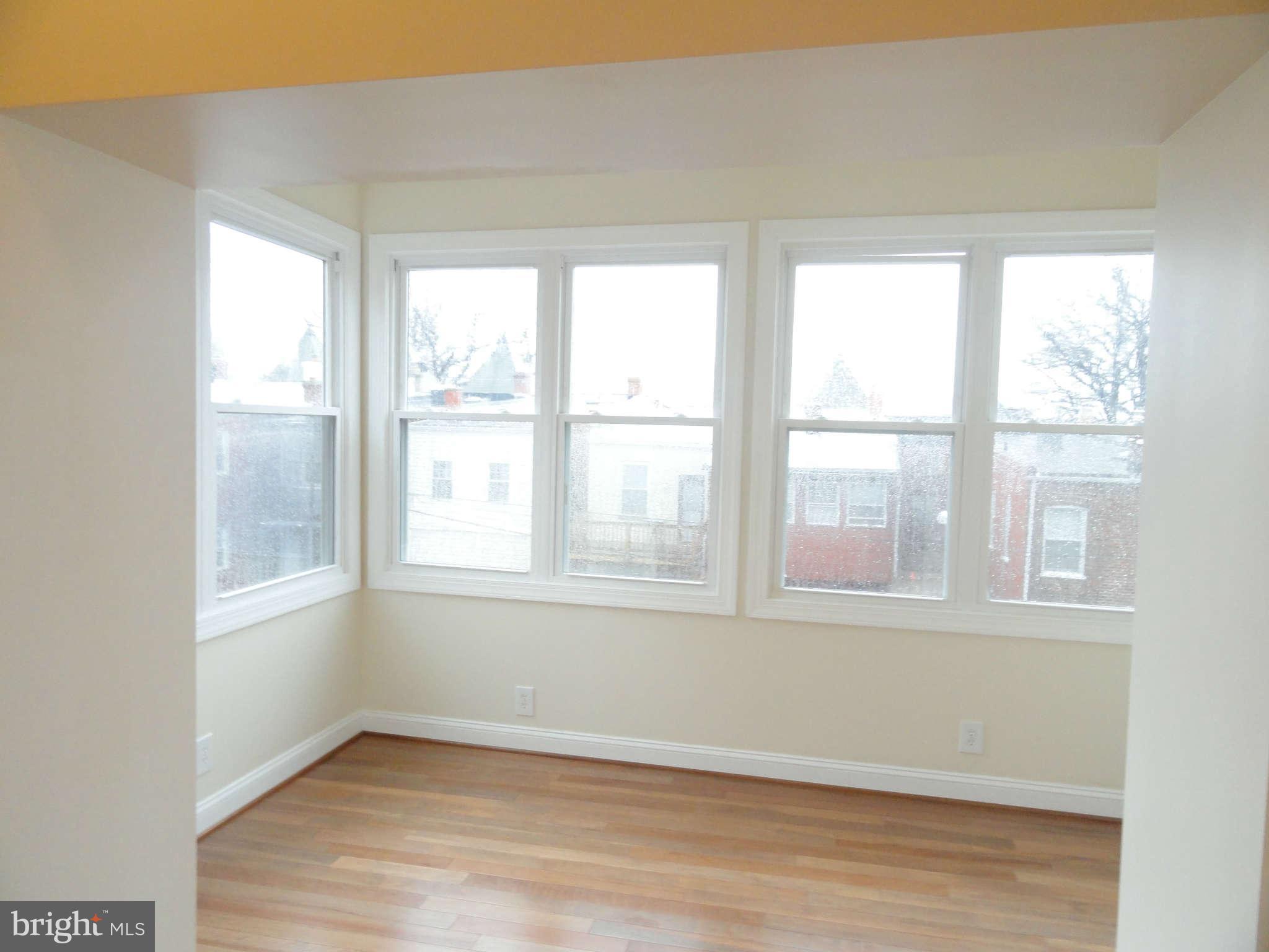 27 R Street Northeast Washington, DC 20002 - Photo 19 of 30 UL 2nd Bedroom Sitting Room with Natural Light