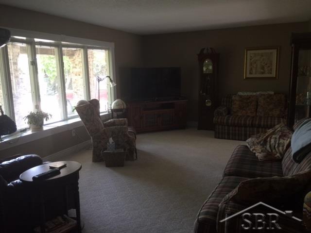 4126 Hecht Road Vassar, MI 48768 - Photo 4 of 25 31292461-3.JPG