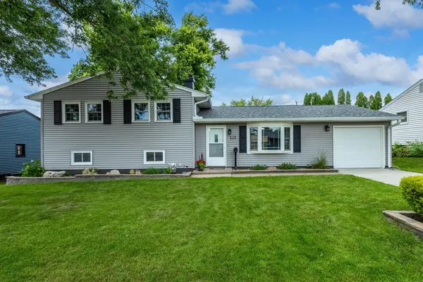 $229,900 | 3026 West Rusholme Street, Davenport, IA 52804