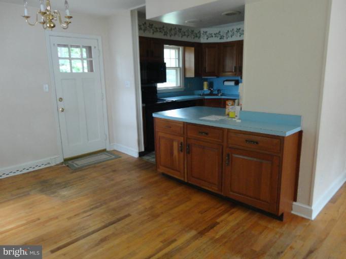 17 Beechwood Road Arnold, MD 21012 - Photo 13 of 15 Kitchen