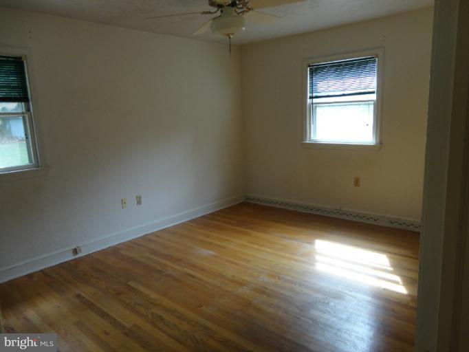 17 Beechwood Road Arnold, MD 21012 - Photo 3 of 15 Dining Room
