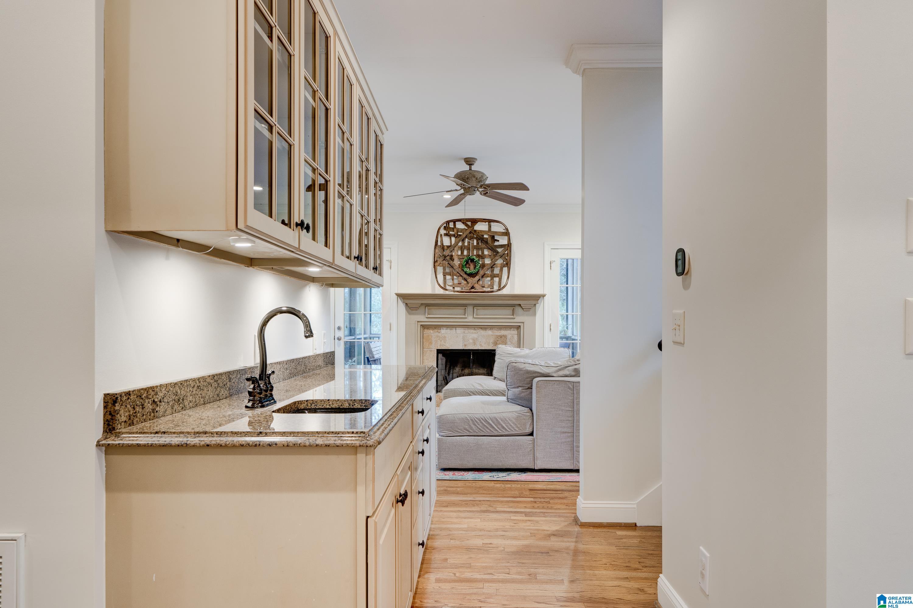 1810 Kensington Road Birmingham, AL 35209 - Photo 19 of 49