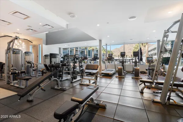 $1,250,000 | 5455 East Lincoln Drive, Unit 2009, Paradise Valley, AZ 85253