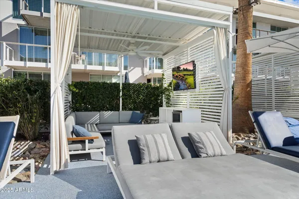 $1,250,000 | 5455 East Lincoln Drive, Unit 2009, Paradise Valley, AZ 85253