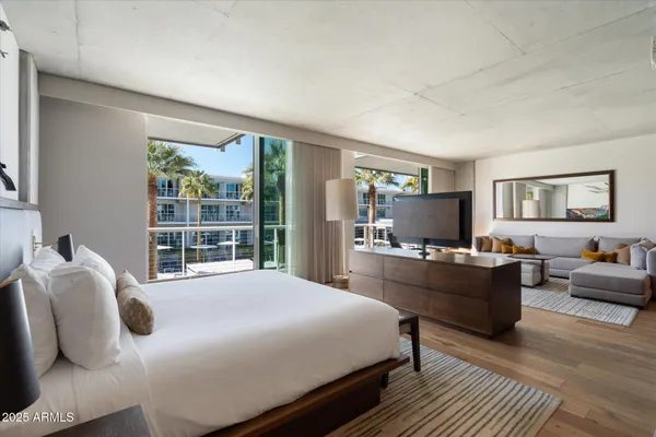 $1,250,000 | 5455 East Lincoln Drive, Unit 2009, Paradise Valley, AZ 85253