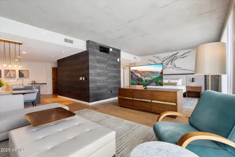 $1,250,000 | 5455 East Lincoln Drive, Unit 2009, Paradise Valley, AZ 85253