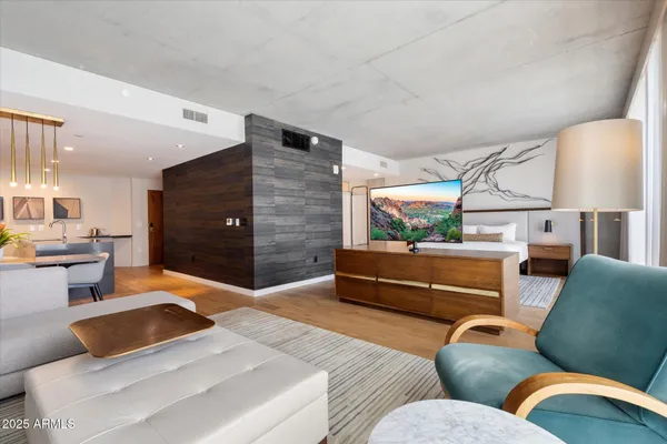 $1,250,000 | 5455 East Lincoln Drive, Unit 2009, Paradise Valley, AZ 85253
