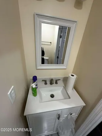 $2,500 | 410 Ferry Street, Trenton, NJ 08611