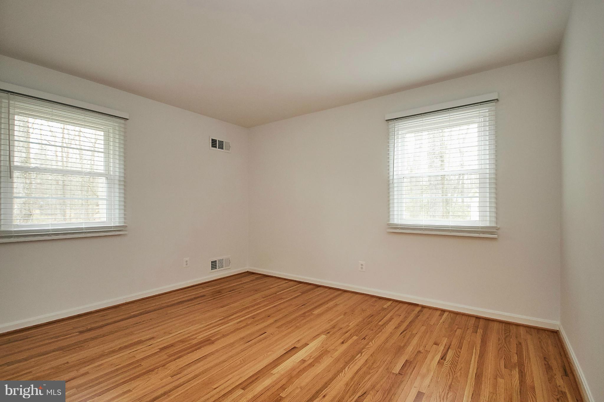 2402 Old Trace Lane Reston, VA 20191 - Photo 13 of 30 2nd Bedroom
